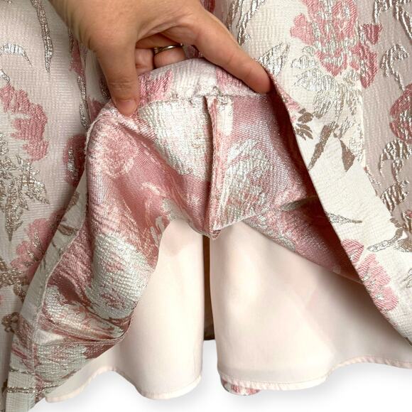 Gal Meets Glam Adair Pink Metallic Floral Print Fit N Flare Dress Womens Size 4P - Picture 8 of 11